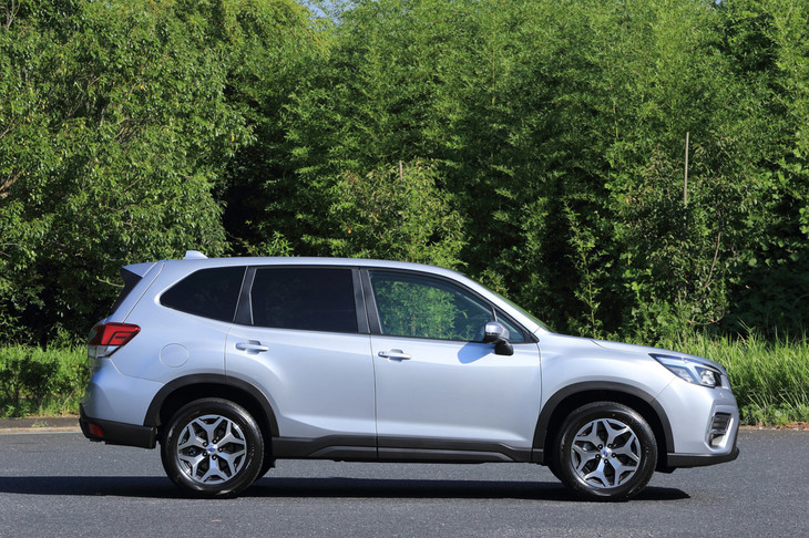 ボディーサイズは全長×全幅×全高＝4625×1815×1715mm。先代と比べ、全長と全幅が若干拡大している。