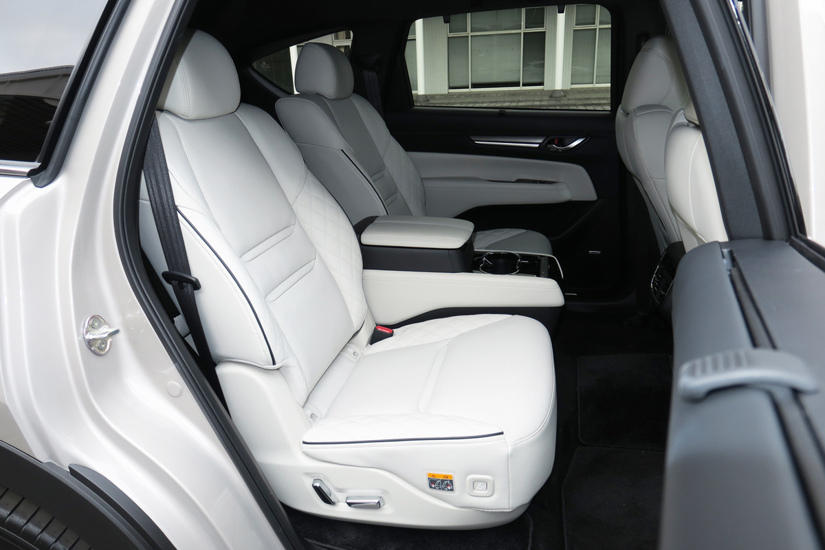 マツダcx 8 Xdエクスクルーシブモード 内装 外装など45枚 画像 写真 Webcg マツダcx 8 Xdエクスクルーシブモード 内装 外装など45枚 画像 写真 Webcg