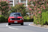 アダプティブクルーズコントロールや車線維持支援システム、標識認識機能などからなる先進運転支援システム「Honda SENSING」を標準装備する。