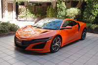 2019年5月には、足まわりやハイブリッドシステムをリファインした「NSX」のマイナーチェンジモデル（写真）が登場。しかし、その2年後には生産終了決定がアナウンスされることに。