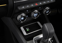 「ルノー・アルカナ」の新グレード「E-TECHエンジニアード」登場の画像