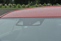 
	メルセデス・ベンツの最新モデルにふさわしく、レーダーやカメラ（写真）を用いた“ぶつからない安全技術”が満載。
	