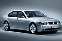 BMW「7シリーズ」の標準装備を拡充の画像