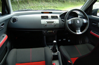 スズキ・スイフトスポーツ（FF/4AT）／（FF/5MT）【試乗記】の画像