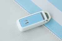 「N-BOXスラッシュ」では、5種類のインテリアデザインに合わせてキーもコーディネートされる。写真は「グライド スタイル」のもの。