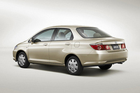 タイ製「ホンダ・フィットアリア」はVTECのみにの画像