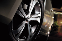 “最上”という名の特別な「日産シルフィ」発売の画像