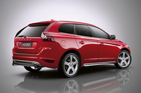 「ボルボXC60」にスポーティな「R-DESIGN」を新ラインナップの画像