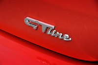 「GTライン」はスポーティーなベーシックグレード。「GT220」に続き、今回“ビッグマイナー”を受けた。