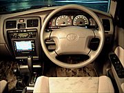 トヨタ・ハイラックスサーフSSR-X(4AT)【ブリーフテスト】の画像