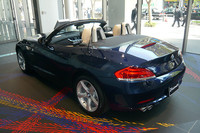 新型「BMW Z4」発売、リトラクタブルハードトップを採用の画像