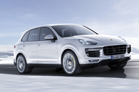 ポルシェが570psの新型カイエンターボS発表【デトロイトショー2015】の画像