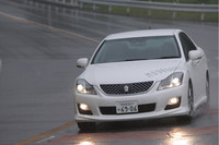 トヨタ・クラウンアスリート“＋M スーパーチャージャー”（FR/6AT）【試乗記】の画像