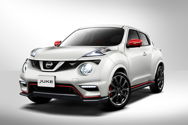 「日産ジュークNISMO RS」