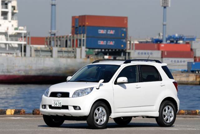 【スペック】全長×全幅×全高＝3995×1695×1725mm／ホイールベース＝2580mm／車重＝1180kg／駆動方式＝4WD／1.5リッター直4DOHC16バルブ（109ps/6000rpm、14.4mkg/4400rpm）／価格＝186万9000円（テスト車＝245万1750円）