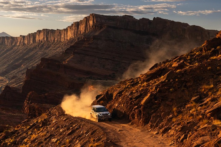 ディフェンダー・オクタ