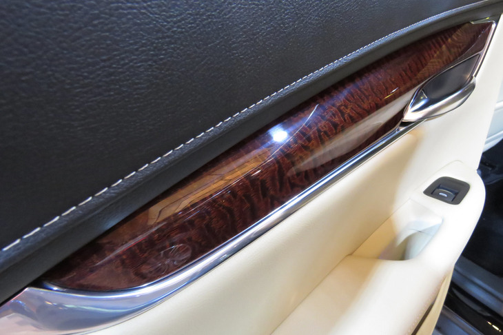 キャデラックXT5クロスオーバー（ドアインナーパネル）