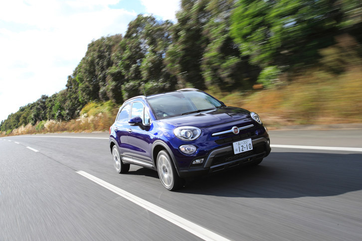 途中、関越自動車道では撮影に夢中になりすぎて藤岡JCTをスルーするというトラブルが発生！　あわてて引き返し、無事関越自動車道に入ることができた。