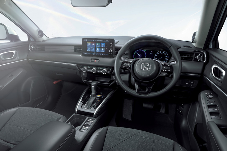 「ヴェゼルe：HEV Z」のインテリア。