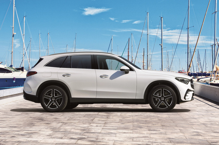 標準仕様のボディーサイズは全長×全幅×全高＝4725×1890×1640mmで、ホイールベースは2890mm。「AMGラインパッケージ」を選択した車両（写真）は、標準仕様車よりも全長が5mm長くなる。