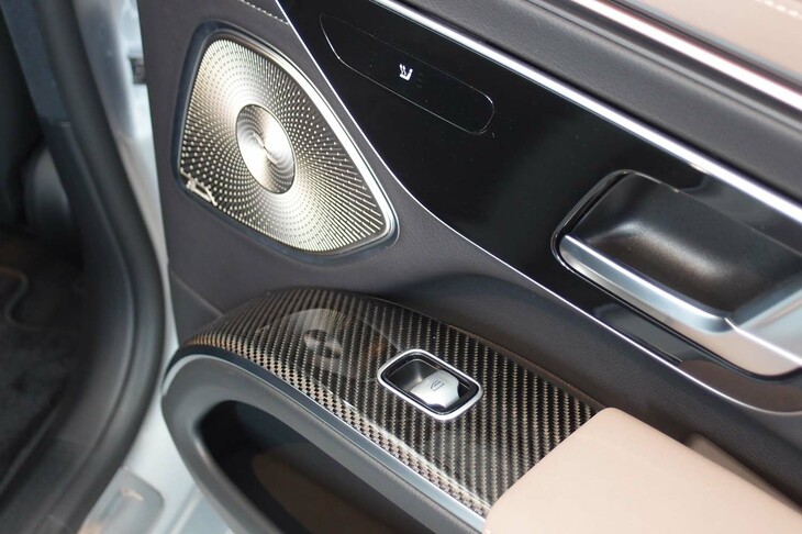 メルセデスAMG EQS53 4MATIC＋（リアドアのスイッチ類）