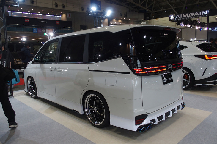 トヨタ・ヴォクシー