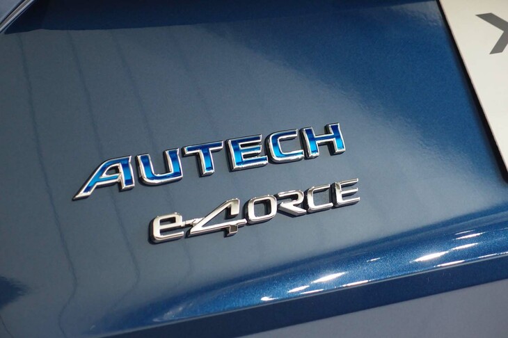 日産エクストレイルAUTECH e-4ORCE アドバンストパッケージ（リアエンブレム）