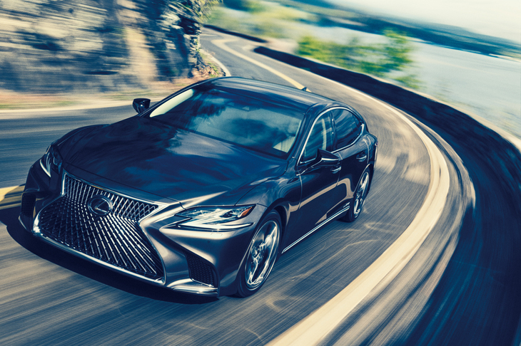 「レクサスLS」
