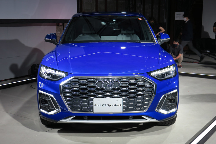 アウディQ5スポーツバック 1st edition（フロントマスク）