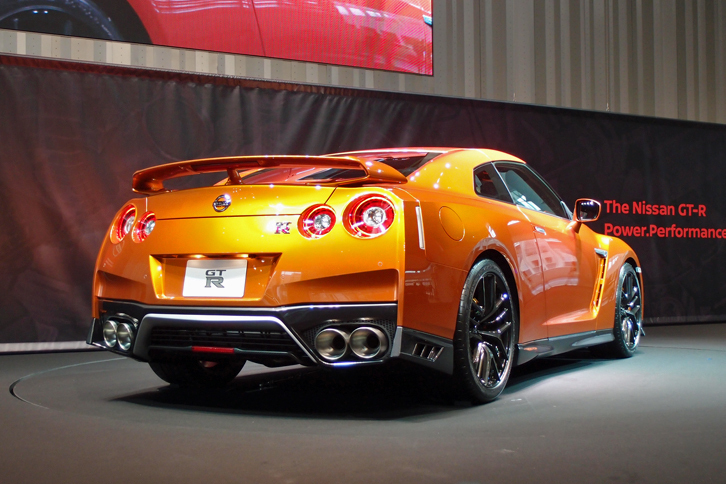 2017年型GT-R（右ハンドル車）