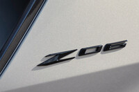 「コルベット」の高性能モデルに「Z06」という呼称が初採用されたのは、1963年のこと。その後、長い“休眠期間”があって、「C5」の時代の2001年に復活した。