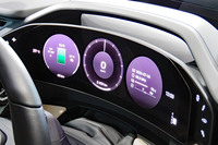 ポルシェが「カイエン エレクトリック」を日本初公開　2026年9月2日の納車開始を発表の画像