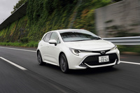 「カローラ スポーツ」に6MT仕様が設定されたのは2018年8月。CVT仕様より3万2400円安い価格設定となっていた。