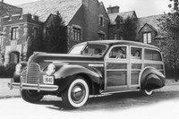 アメリカではヘッドライトに互換性を持たせるべく、1940年にシールドビームが規格化された。