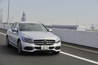 「C220dアバンギャルド」には、走行状況に応じてダンパーの減衰力を変えられる「AGILITY CONTROLサスペンション」が備わる。