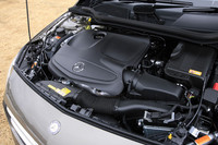 122psを発生する1.6リッター直列4気筒ターボエンジン。