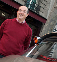 【写真4】シトロエン／プジョー愛好家のディディエ・ジュアン氏。