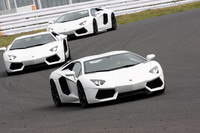 前後重量配分は43：57。