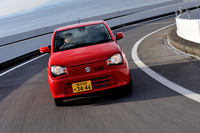 サスペンションは前が従来どおりマクファーソンストラット。後ろはスズキ独自のI.T.L.（アイソレーテッド・トレーリング・リンク）からより一般的なトーションビームアクスルに変更された。
    