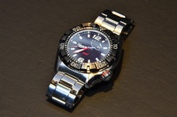 STIメカニカルウォッチを40本用意。