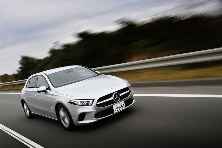 メルセデス・ベンツA180スタイル