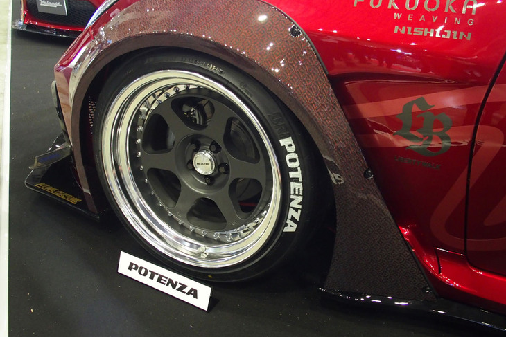 トヨタGR86（ヴァレンティンジャパン）