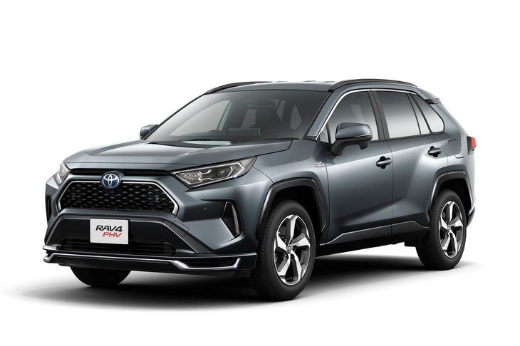 「トヨタRAV4」のPHEVバージョンである「RAV4 PHV」。「bZ4X」と同じ、CDセグメントに属するSUVだ。