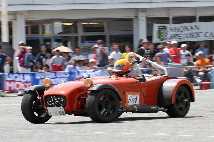 Rクラスのディフェンディングチャンピオンである「SOCJスーパー七」。1本目はトップタイム（54秒903）を記録したものの、2本目にミスコース。わずか0秒133差で2位となった。