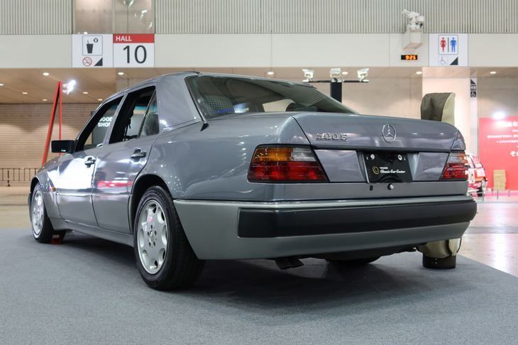 メルセデス・ベンツ500E（1992年）