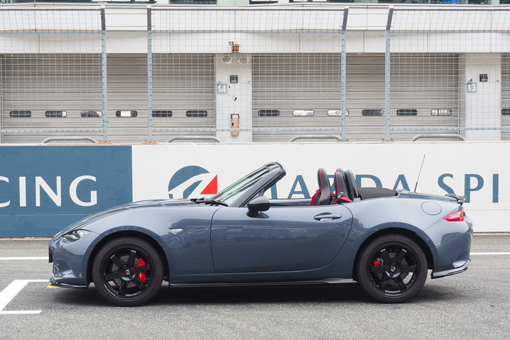 マツダ スピリット レーシング・ロードスター（サイドビュー）