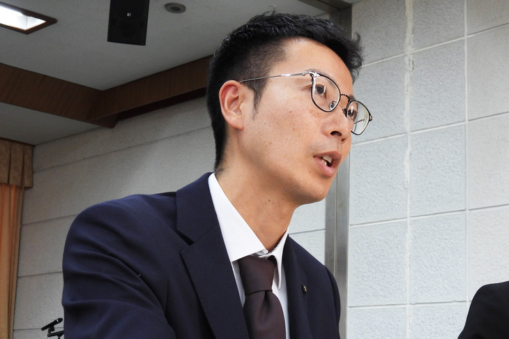 スズキ 商品企画本部 四輪デザイン部 インテリアグループの邉田紘一氏。