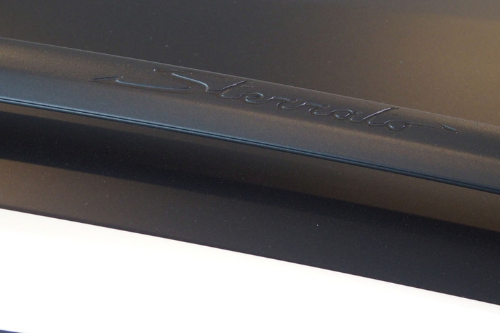 ランボルギーニ・ウラカン ステラート（ルーフレール）