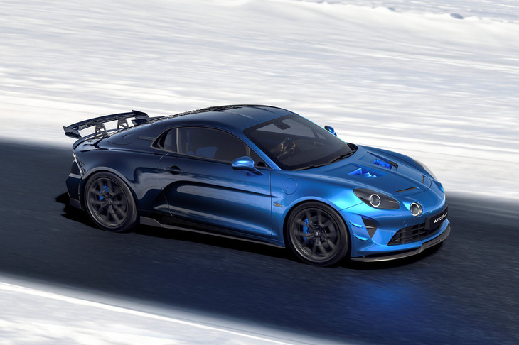 現行型「アルピーヌA110」の最後を飾る一台と目される「アルピーヌA110 Rウルティム ラ・ブルー」。軽量化を含め、走行性能の向上が徹底追求された限定車で、国内価格はなんと5200万円。