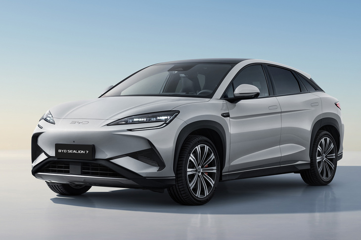 電動クロスオーバーSUVの「BYDシーライオン7」。